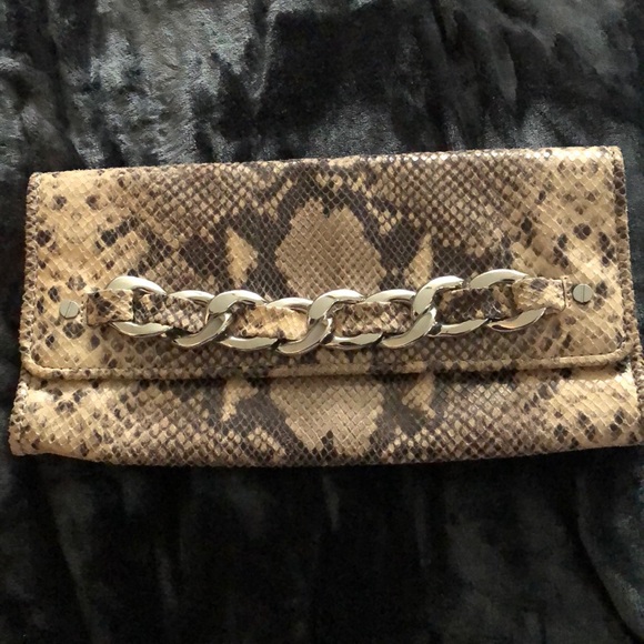 Authentic Michael Kors Clutch - Picture 1 of 3